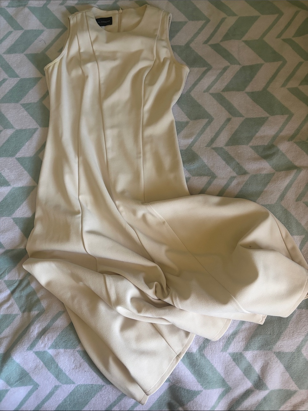 Sleeveless Cream Midi Dress
